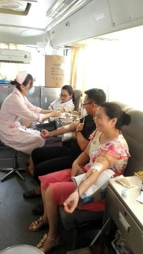 亭湖区人民医院组织职工开展无偿献血活动